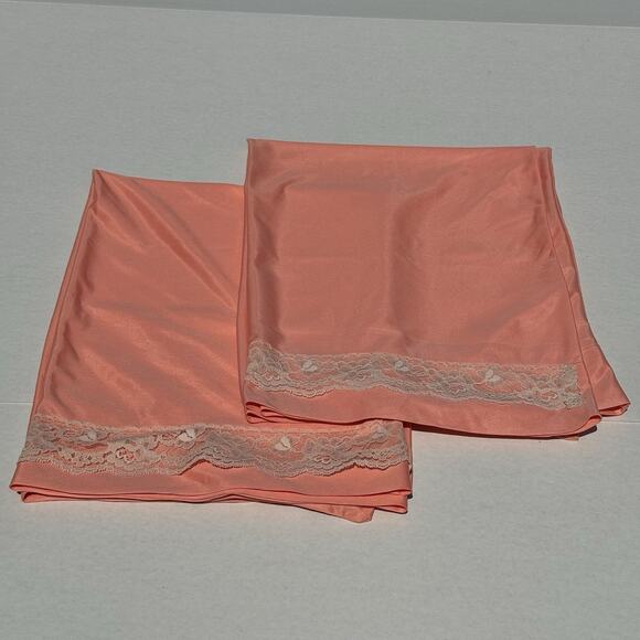 VTG Satin MCM Lace Trim Set Of 2 Coral Pillow Case 21" x 29" Glam Style *Read - Picture 2 of 7